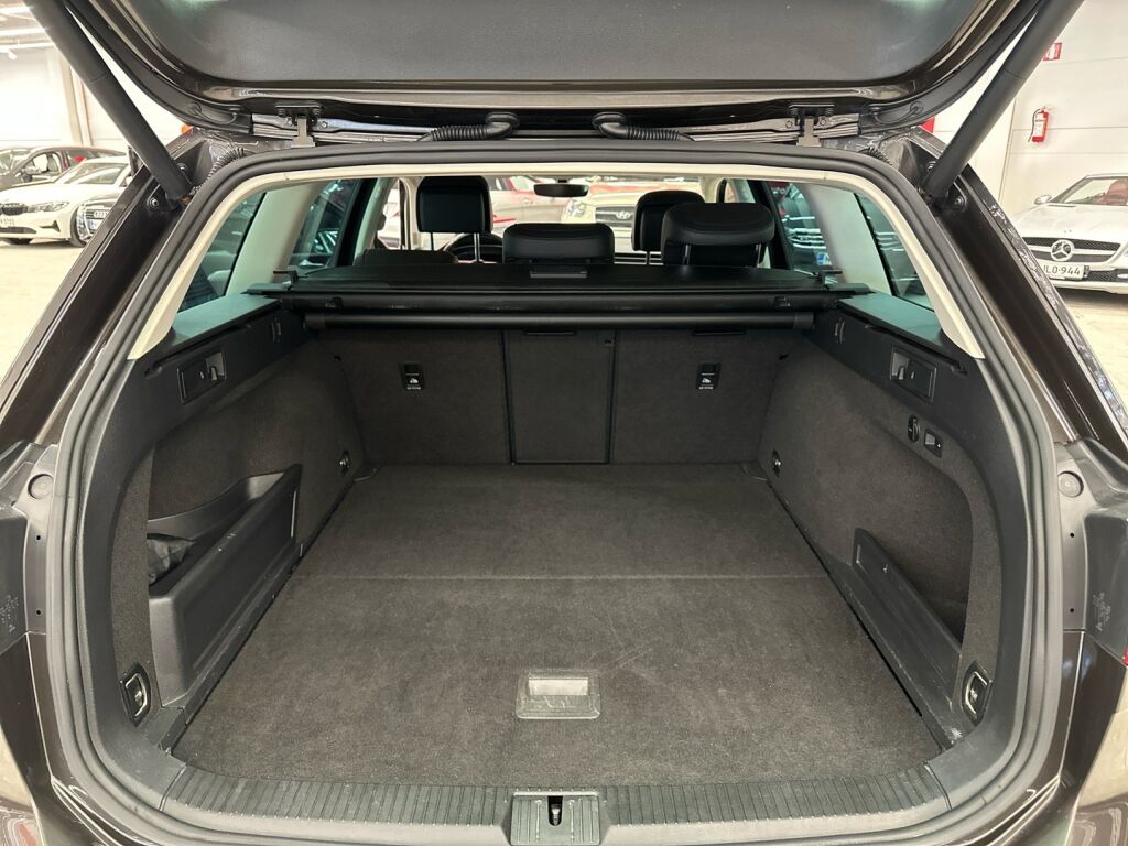 Volkswagen Passat 2015 Ruskea (beige)