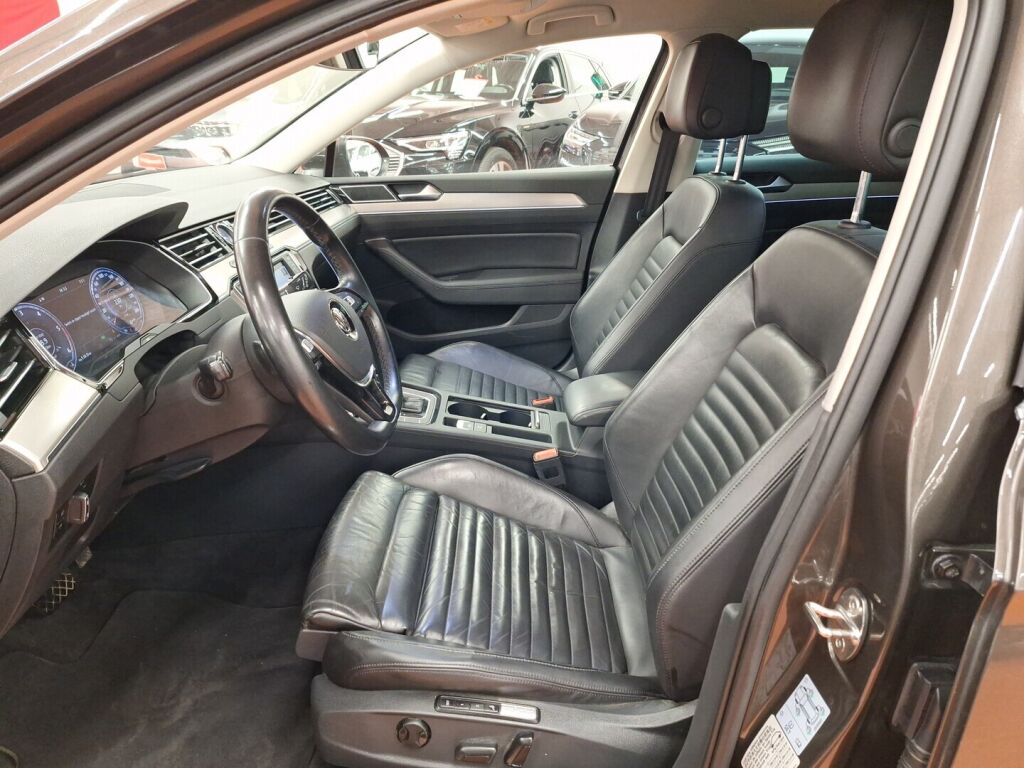 Volkswagen Passat 2015 Ruskea (beige)