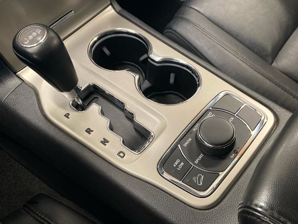 Jeep Grand Cherokee 2012 Harmaa