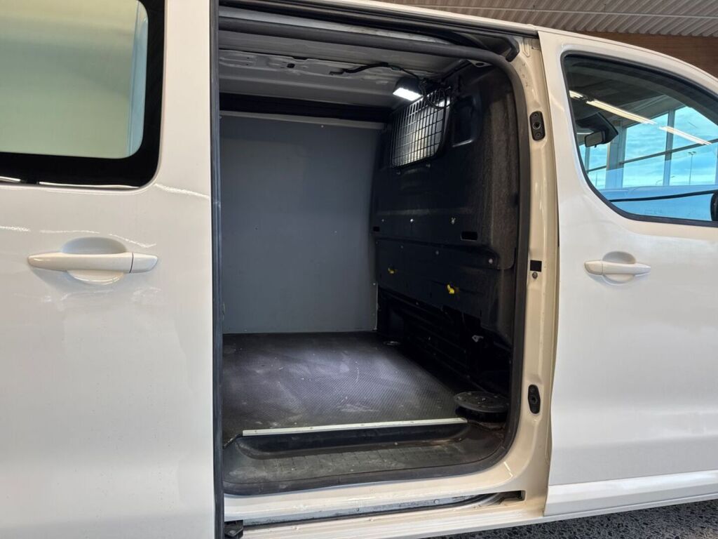 Citroen Jumpy 2018 Valkoinen