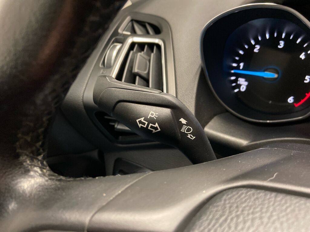 Ford Grand C-Max 2017 Harmaa