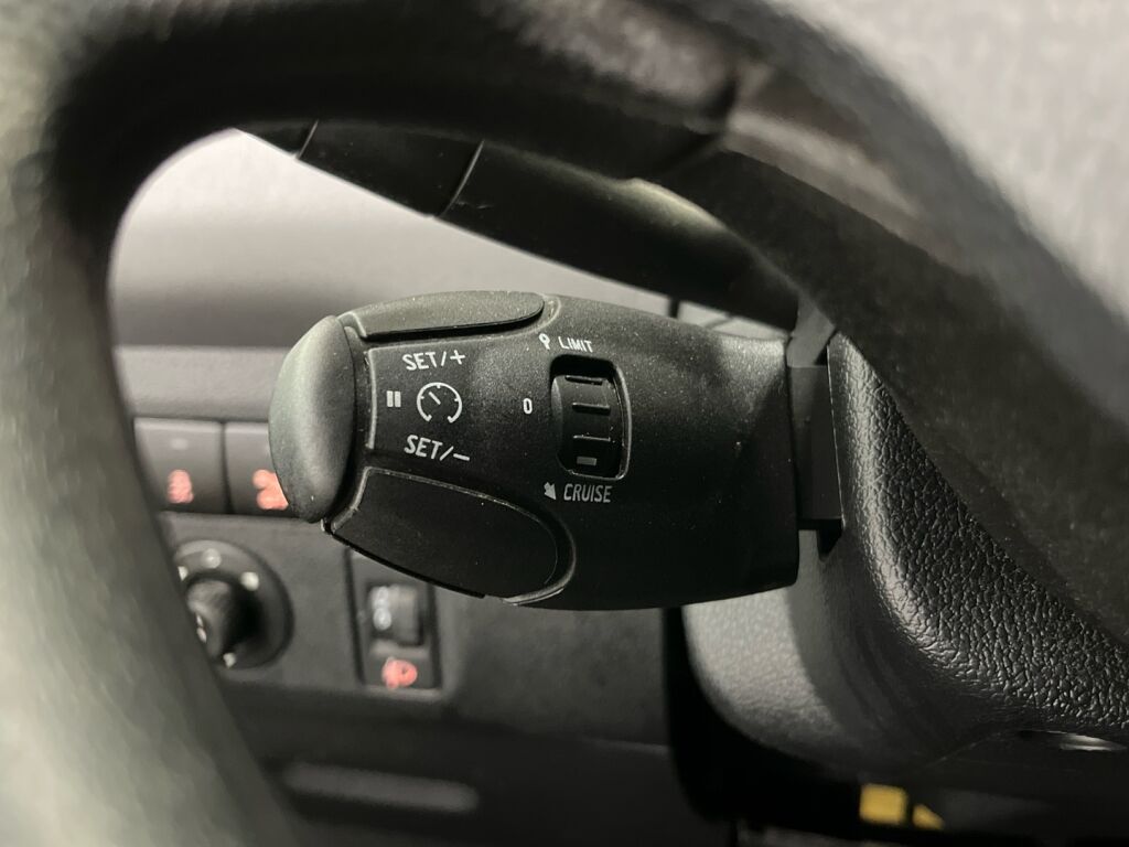 Citroen Berlingo Multispace 2018 Sininen