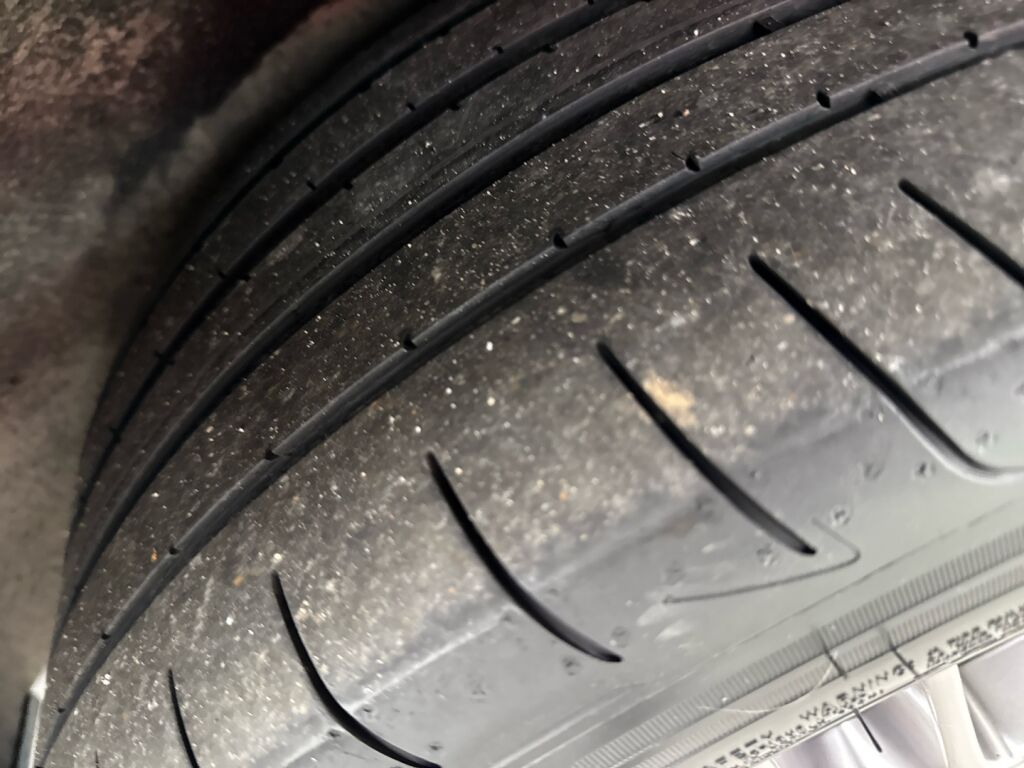 Porsche Cayenne 2015 Ruskea (beige)