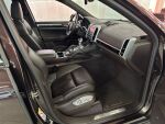 Porsche Cayenne 2015 Ruskea (beige)