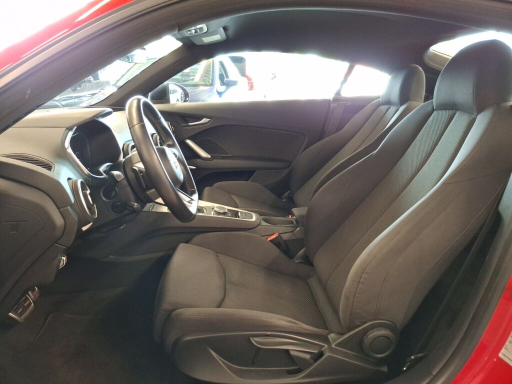 Audi TT 2016 Punainen