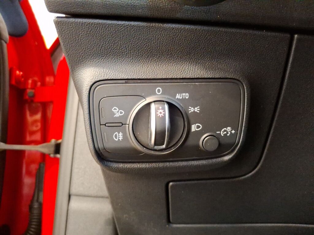 Audi TT 2016 Punainen