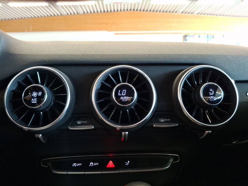 Audi TT 2016 Punainen