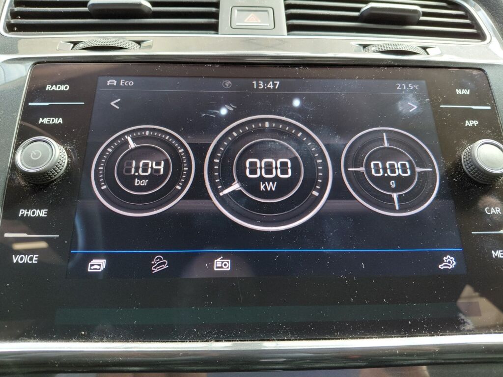 Volkswagen Golf 2018 Valkoinen