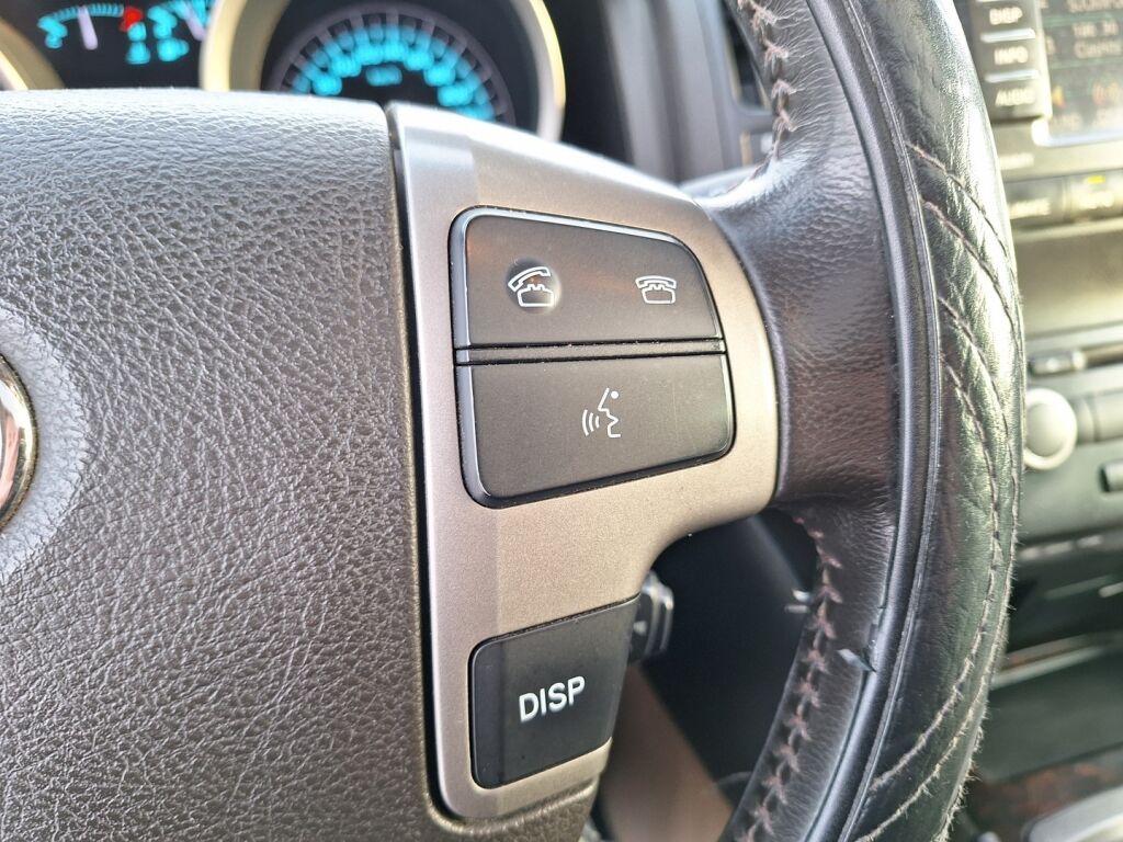 Toyota Land Cruiser 2008 Punainen