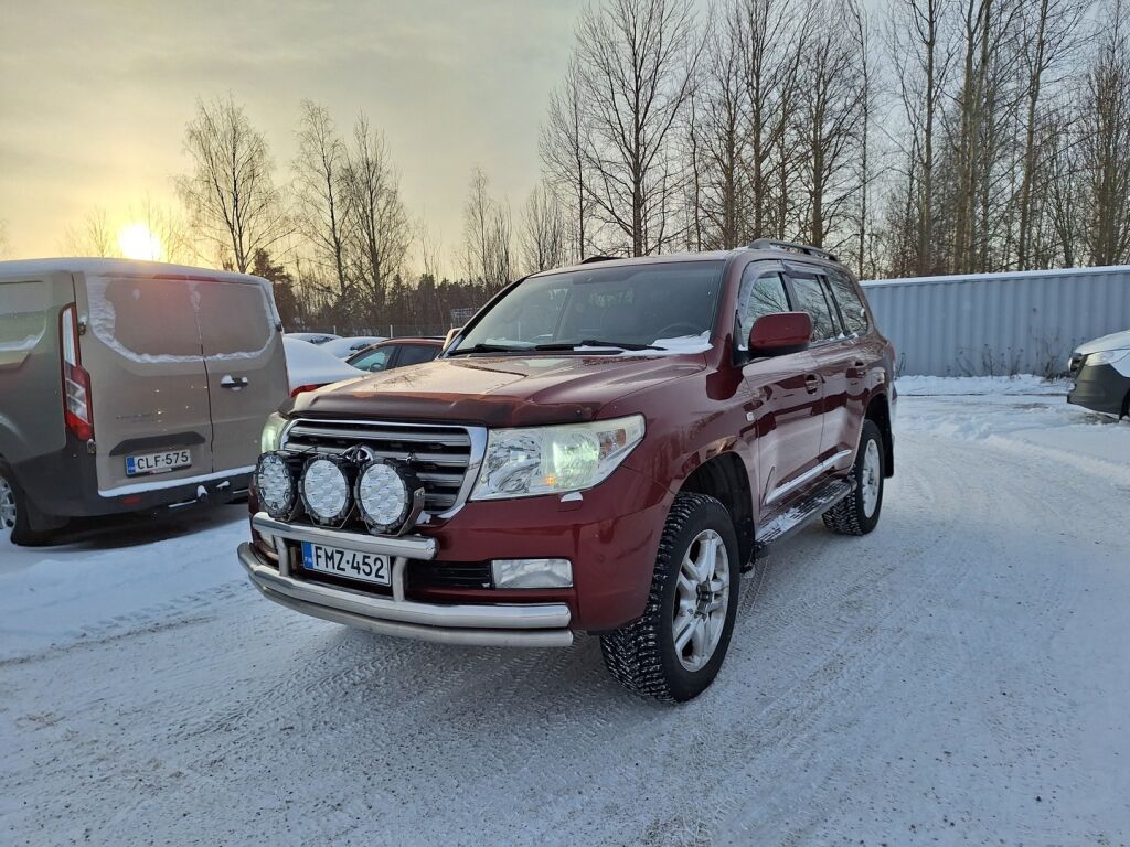 Toyota Land Cruiser 2008 Punainen