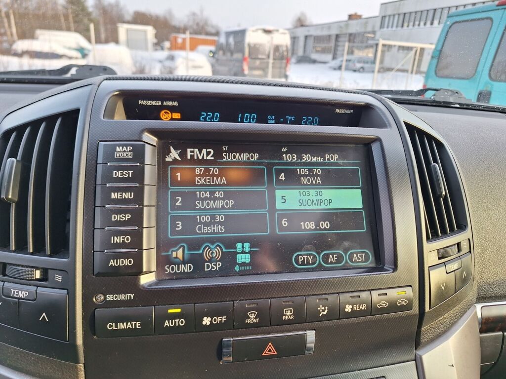 Toyota Land Cruiser 2008 Punainen