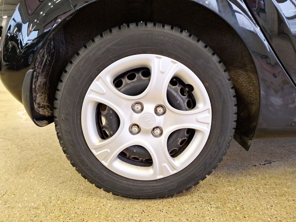 Kia Picanto 2017 Musta