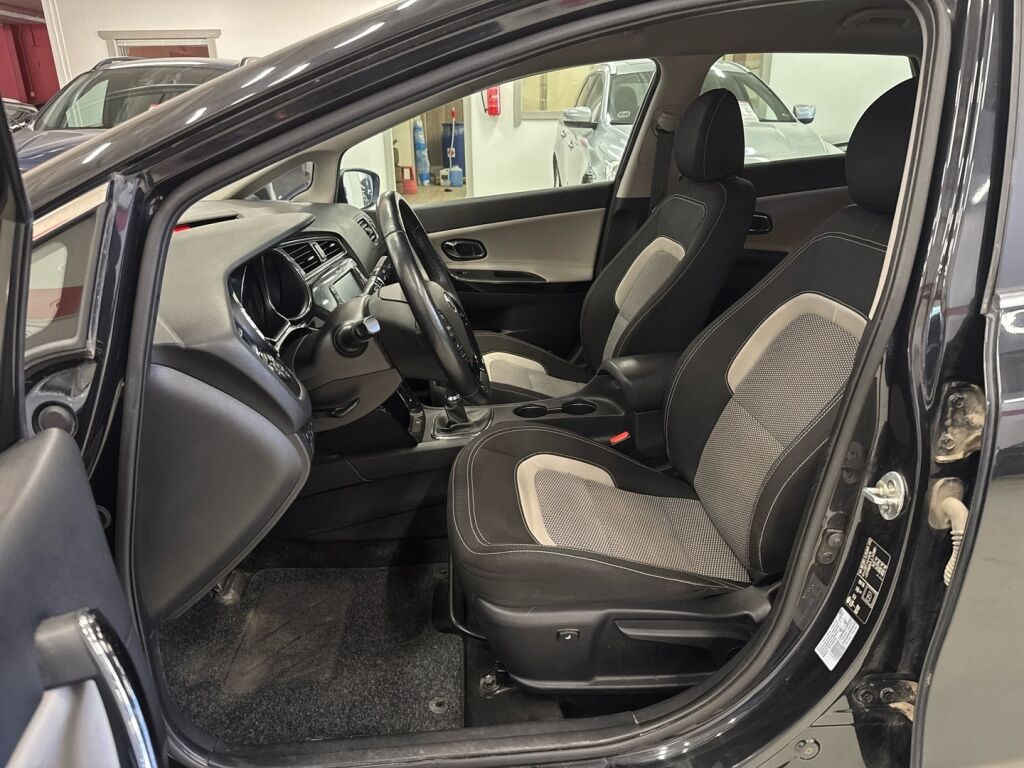 Kia Ceed 2018 Musta