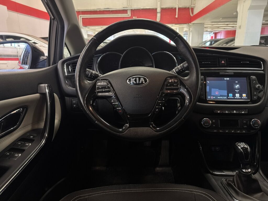 Kia Ceed 2018 Musta