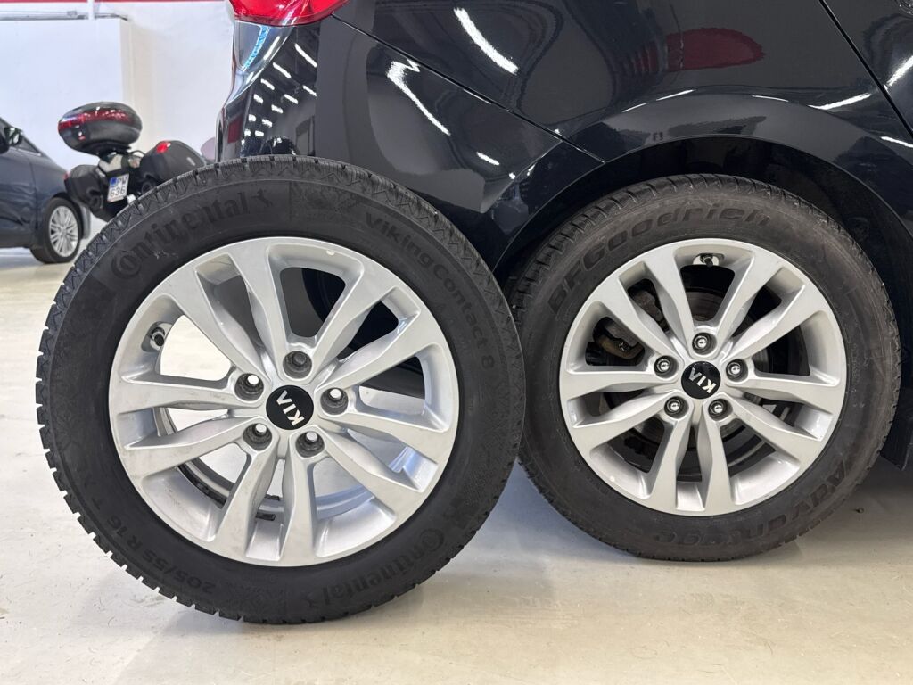 Kia Ceed 2018 Musta