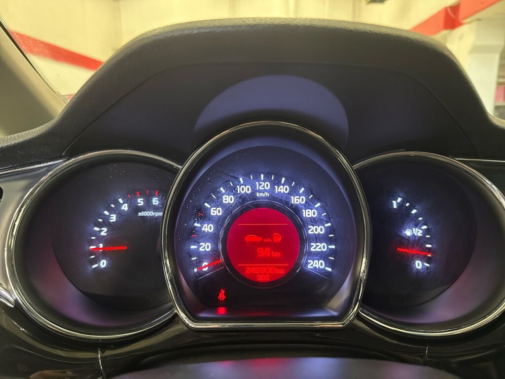 Kia Ceed 2018 Musta