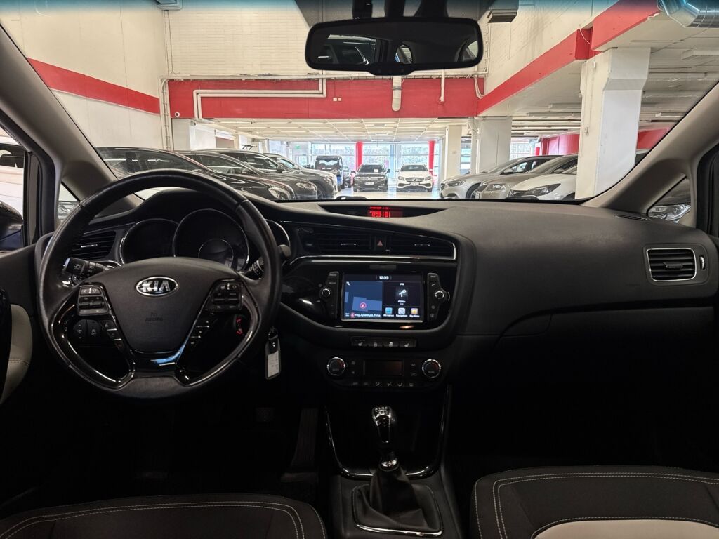 Kia Ceed 2018 Musta