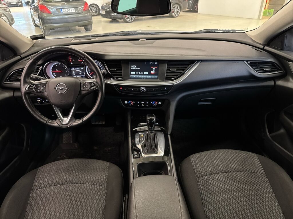 Opel Insignia 2018 Hopea