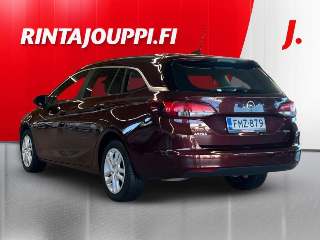 Opel Astra 2018 Punainen