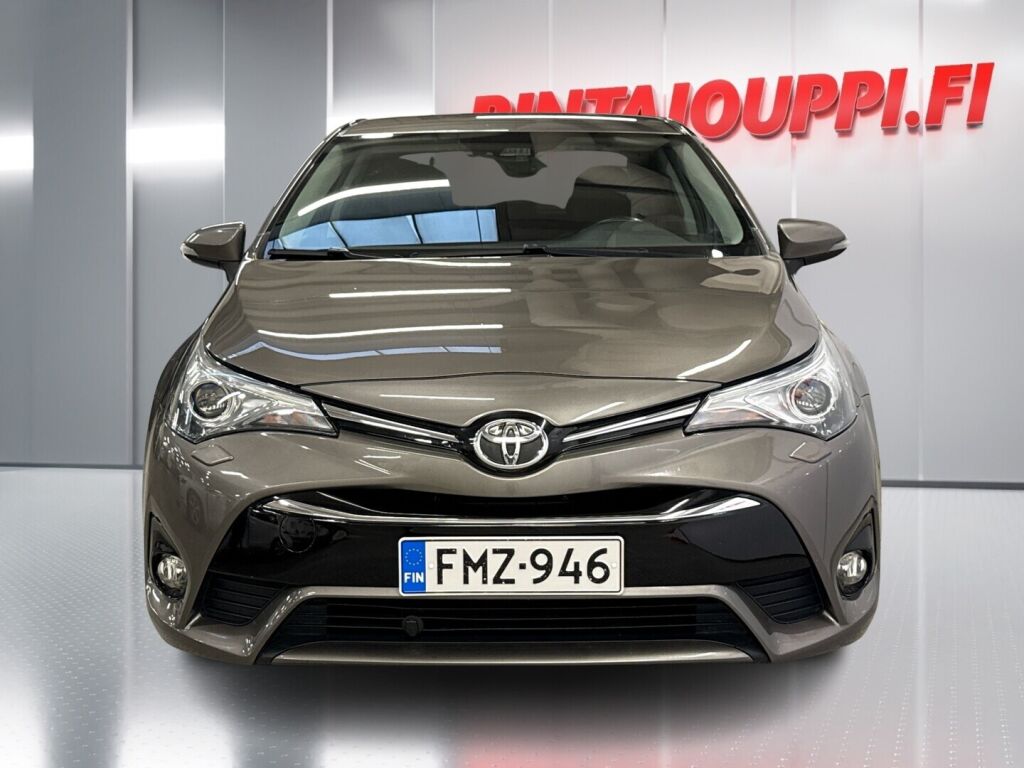 Toyota Avensis 2018 Harmaa