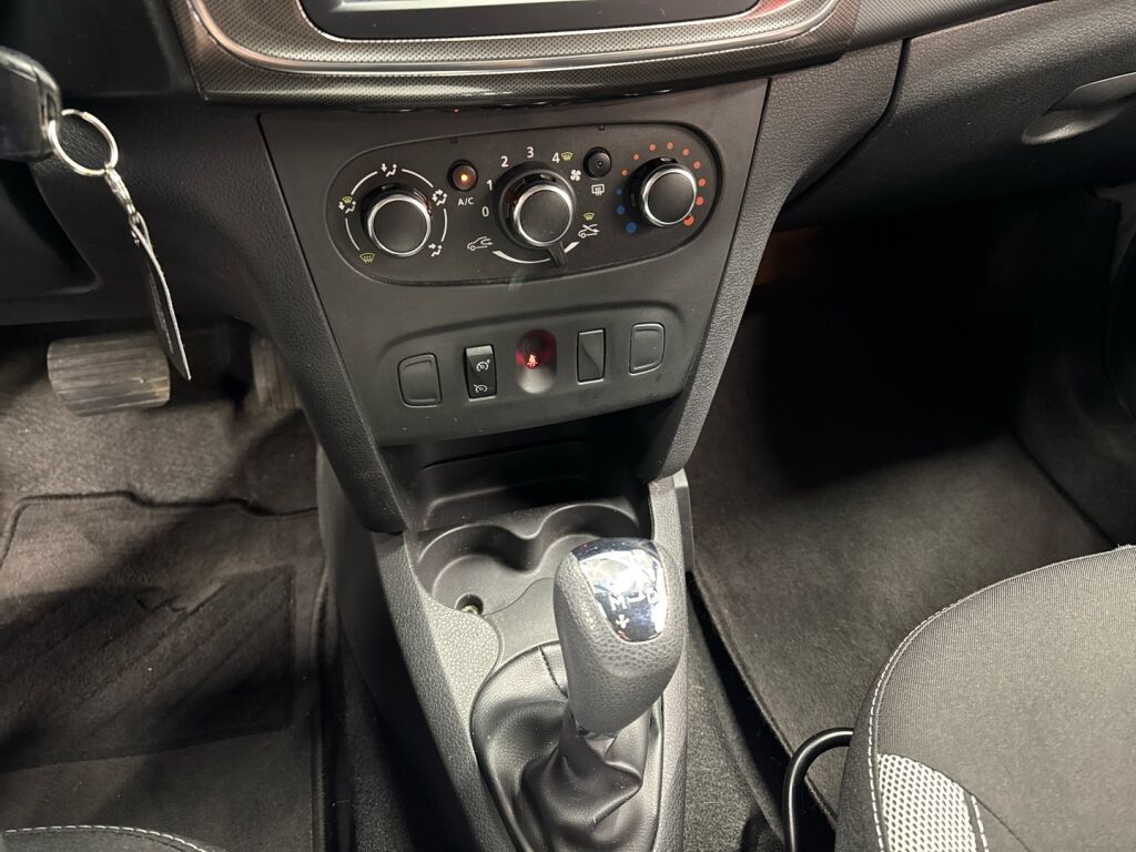 Dacia Sandero 2018 Musta