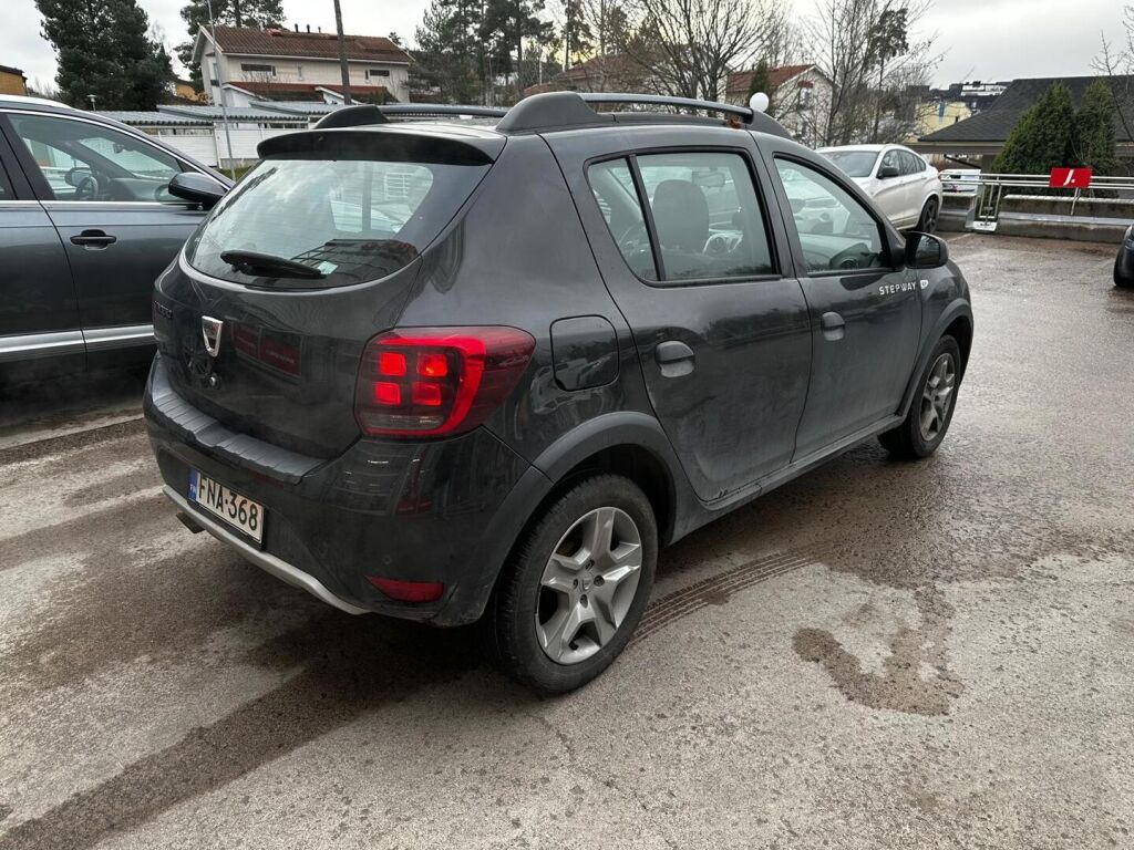 Dacia Sandero 2018 Musta