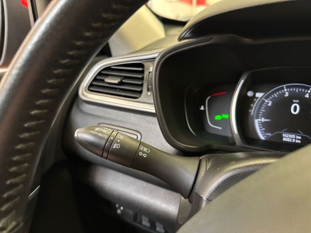 Renault Kadjar 2017 Punainen