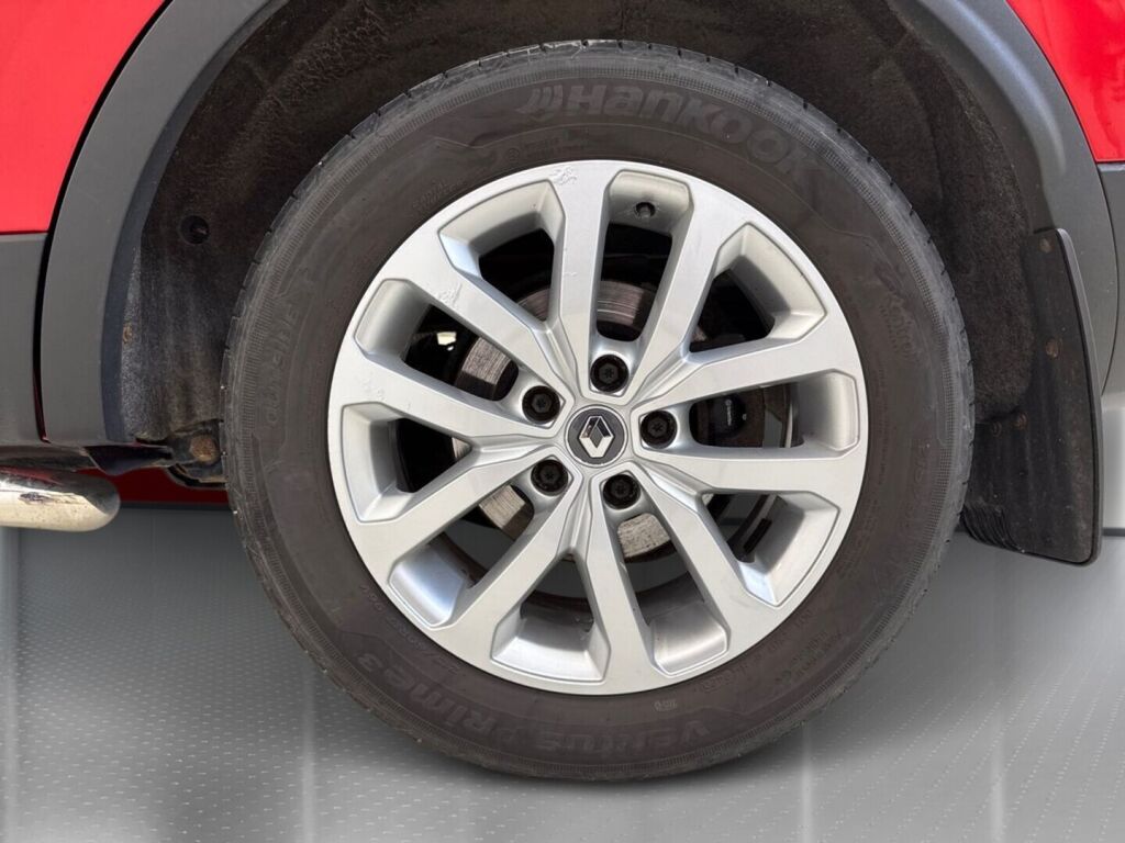 Renault Kadjar 2017 Punainen