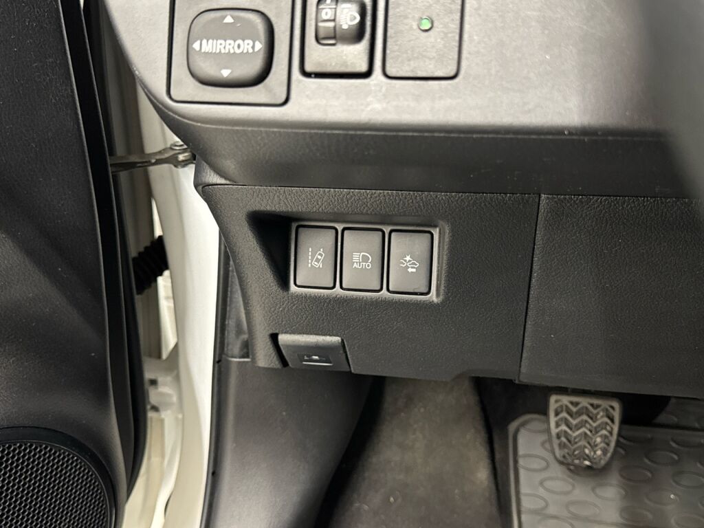 Toyota Yaris 2018 Valkoinen