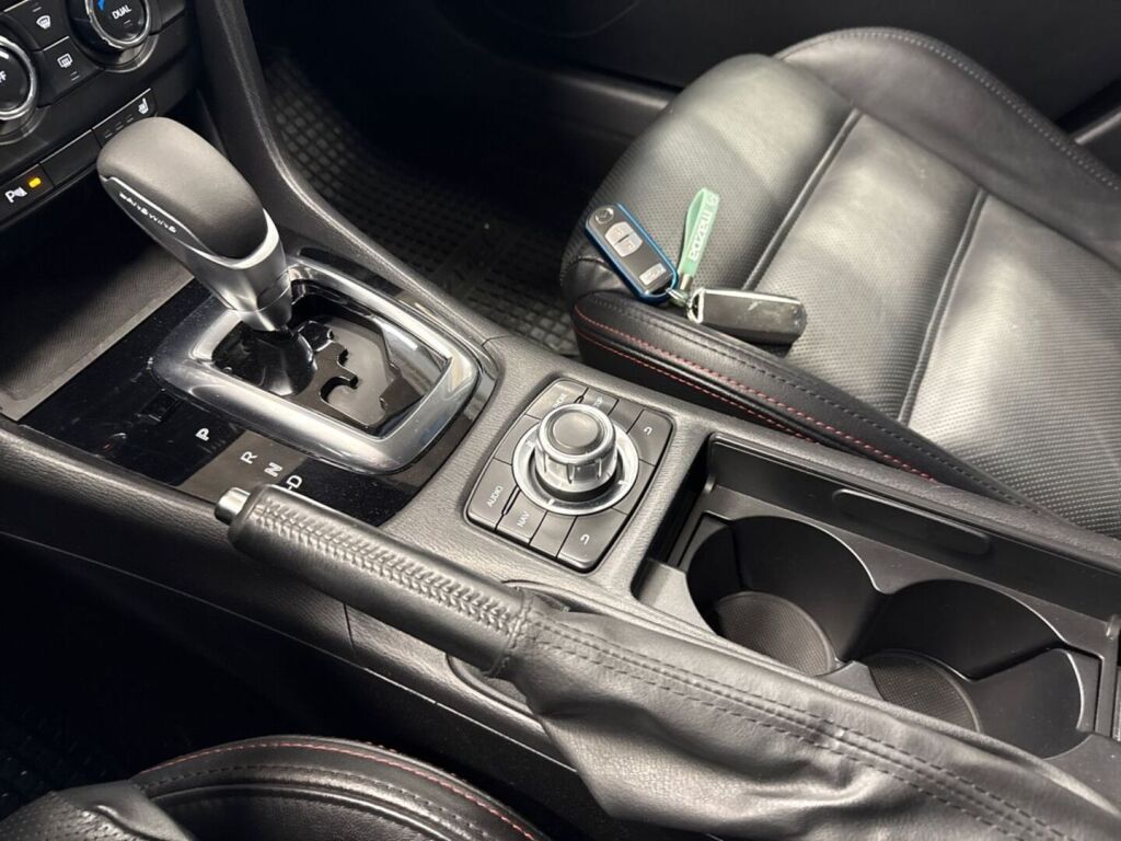 Mazda Mazda6 2014 Valkoinen