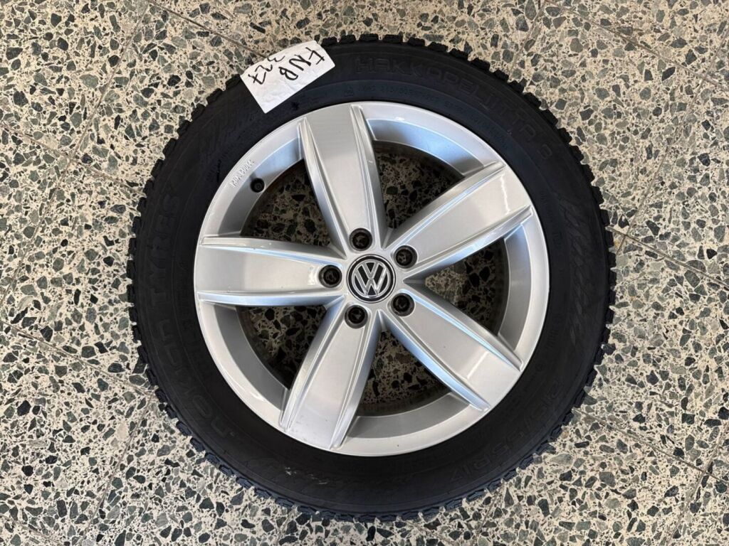 Volkswagen Passat 2018 Sininen