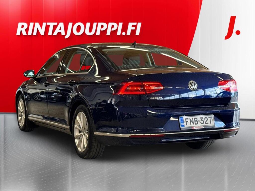 Volkswagen Passat 2018 Sininen