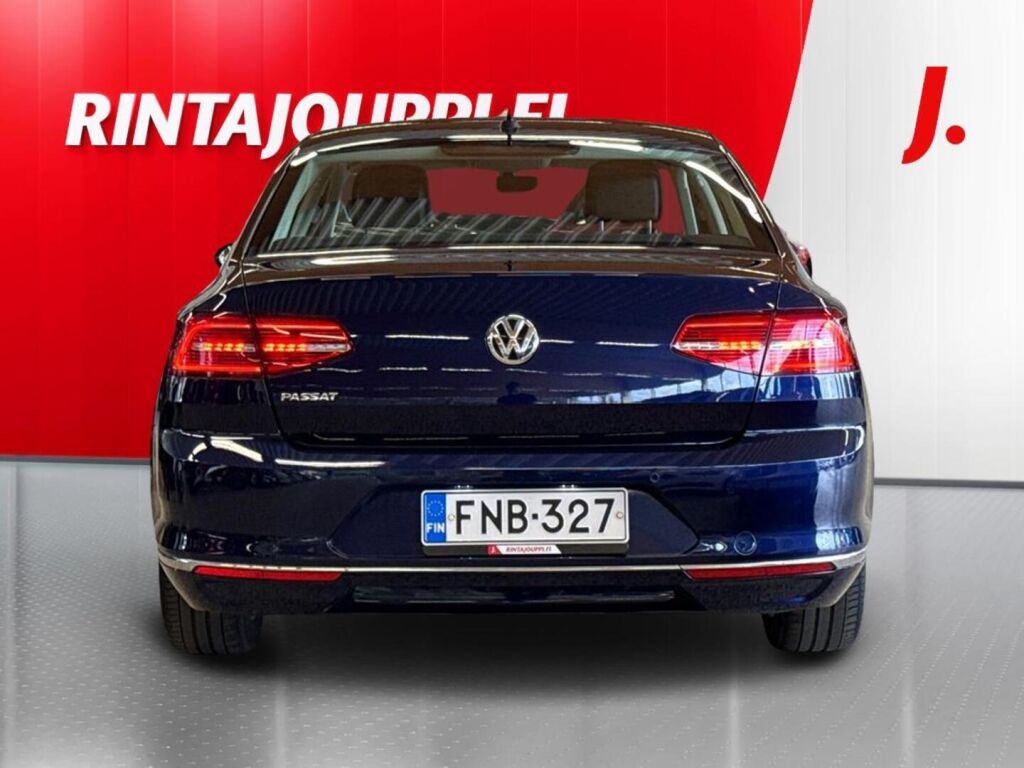Volkswagen Passat 2018 Sininen