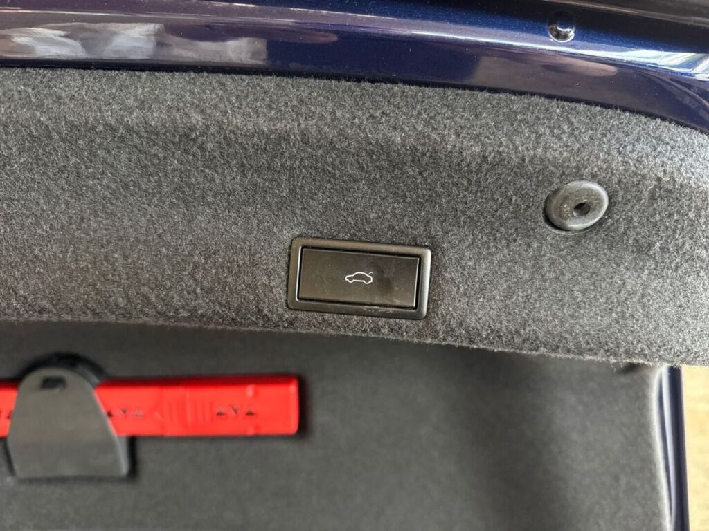 Volkswagen Passat 2018 Sininen