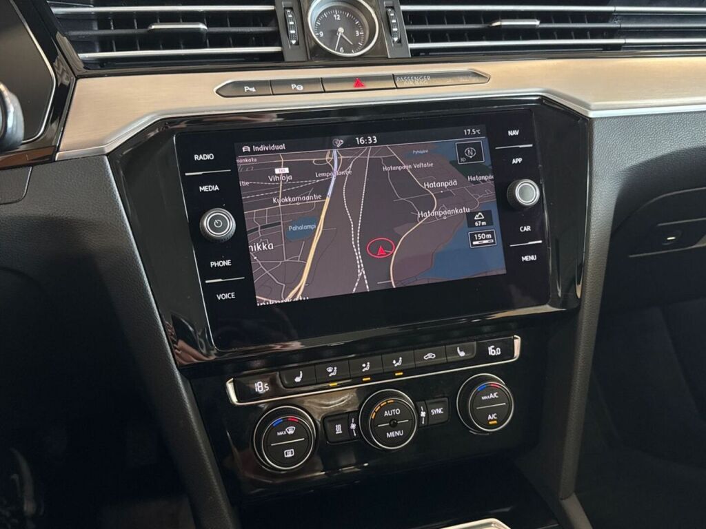 Volkswagen Passat 2018 Sininen
