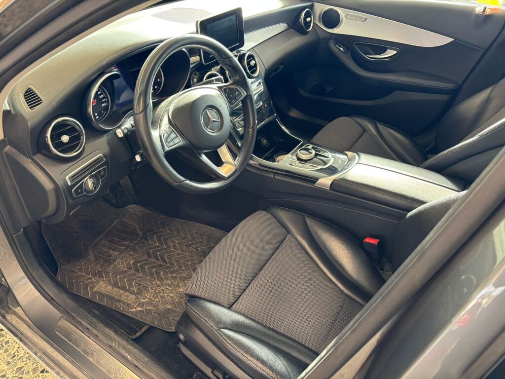 Mercedes-Benz C 2018 Harmaa
