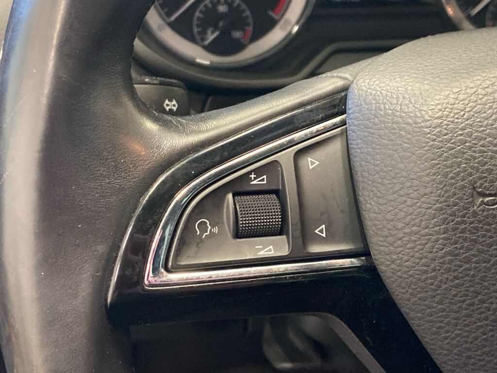 Skoda Octavia 2018 Musta