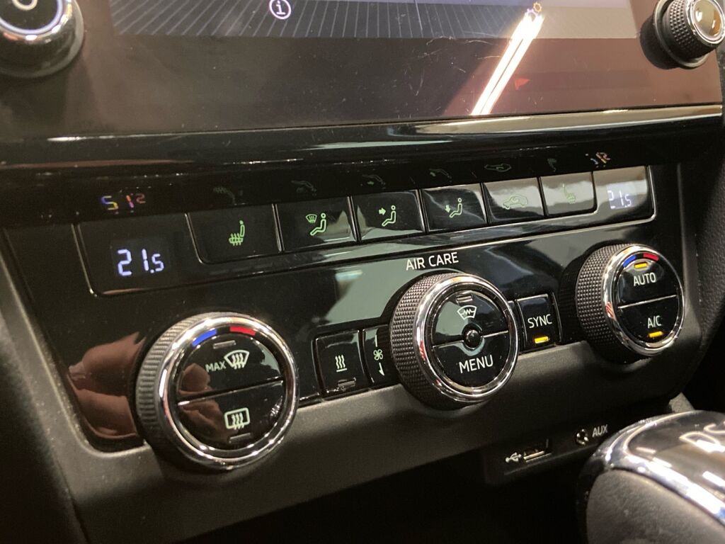 Skoda Octavia 2018 Musta