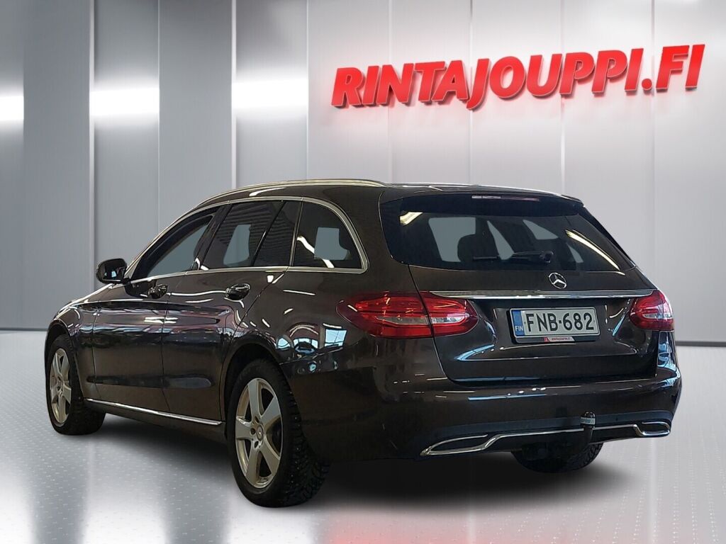 Mercedes-Benz C 2015 Ruskea (beige)