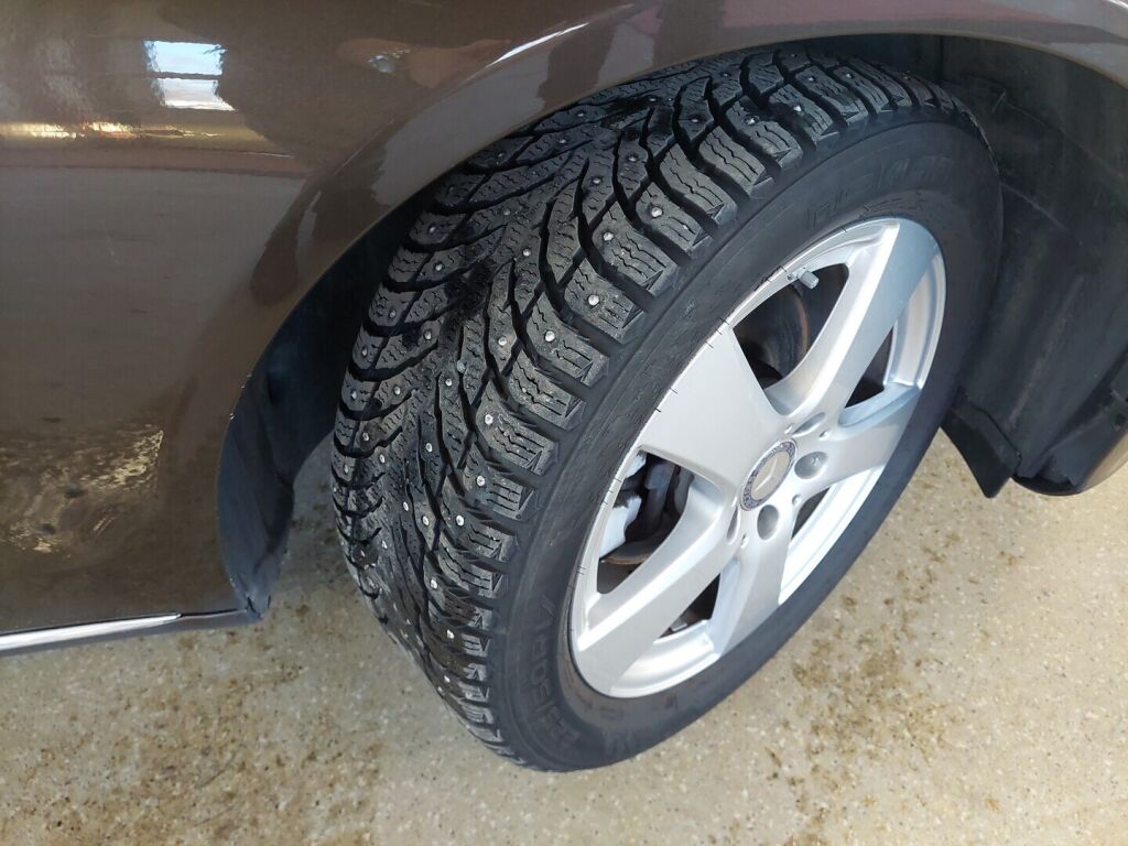 Mercedes-Benz C 2015 Ruskea (beige)