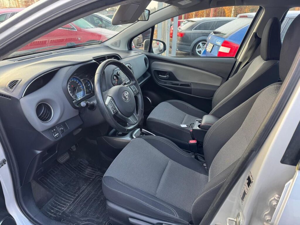 Toyota Yaris 2016 Harmaa
