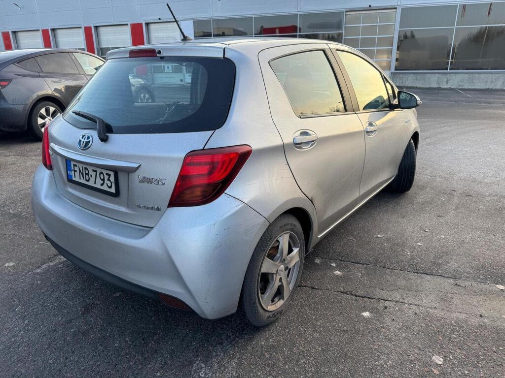 Toyota Yaris 2016 Harmaa