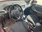 Opel Astra 2017 Punainen