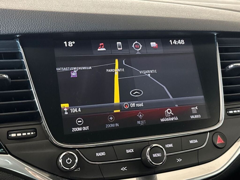 Opel Astra 2018 Punainen