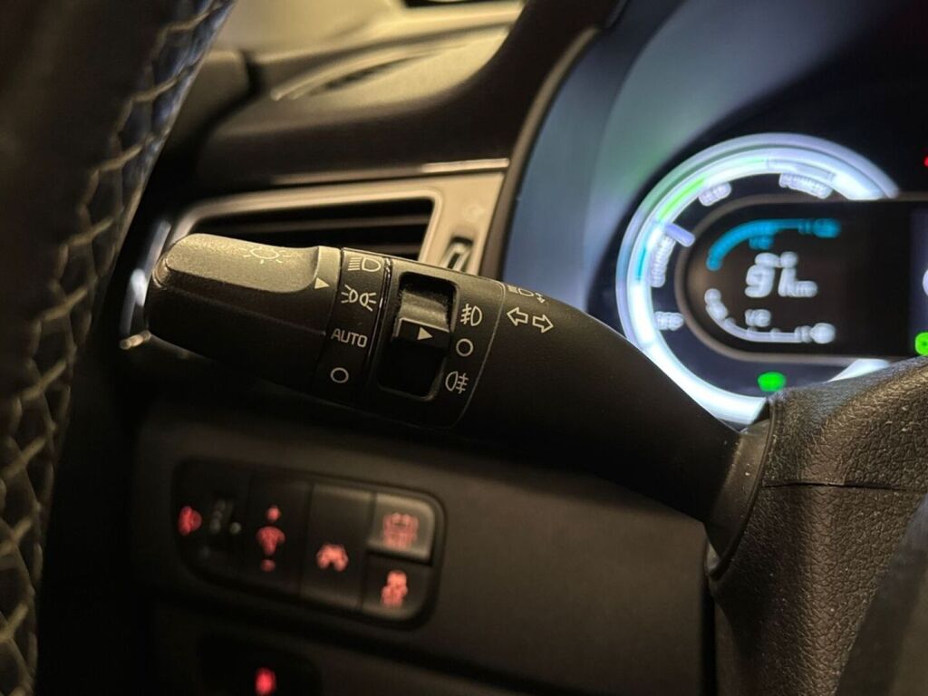 Kia Niro 2018 Harmaa