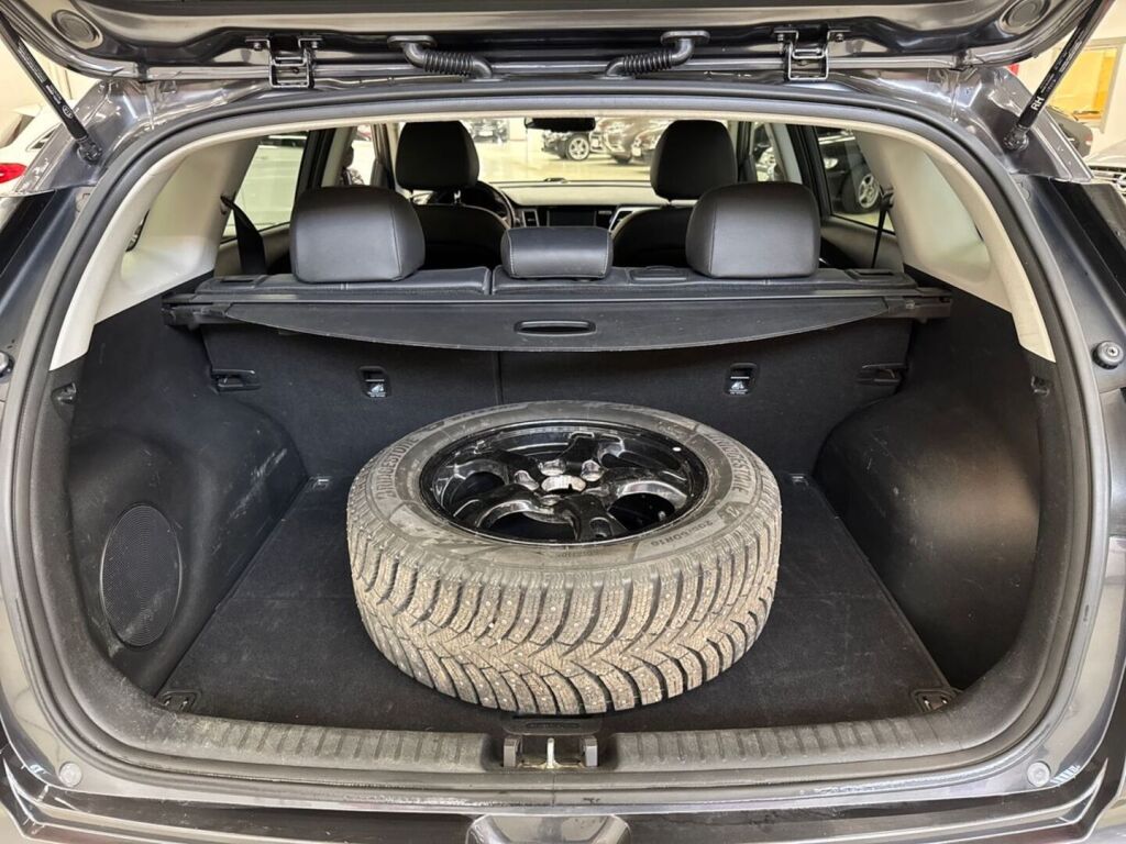 Kia Niro 2018 Harmaa