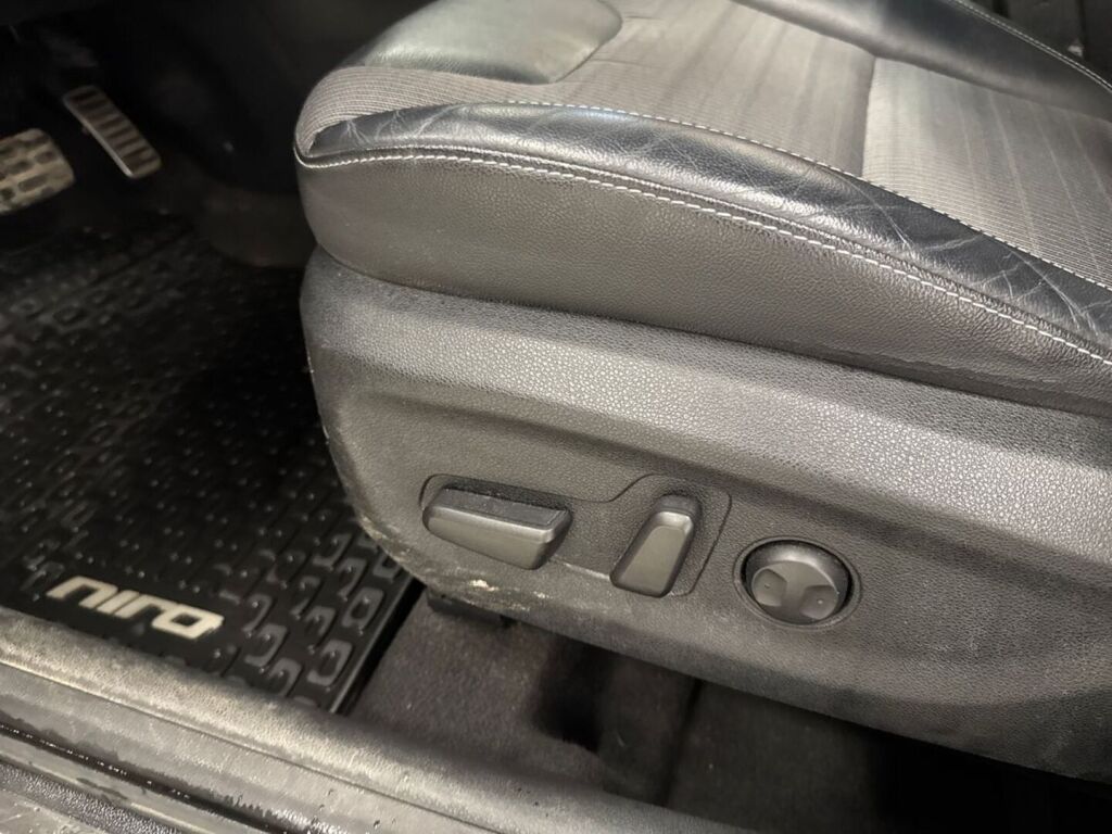 Kia Niro 2018 Harmaa