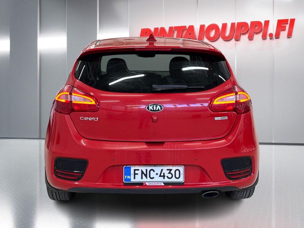 Kia Ceed 2018 Punainen