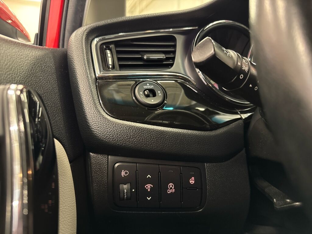 Kia Ceed 2018 Punainen