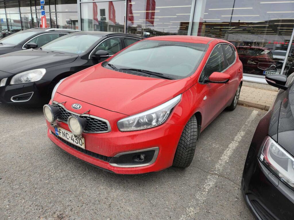 Kia Ceed 2018 Punainen